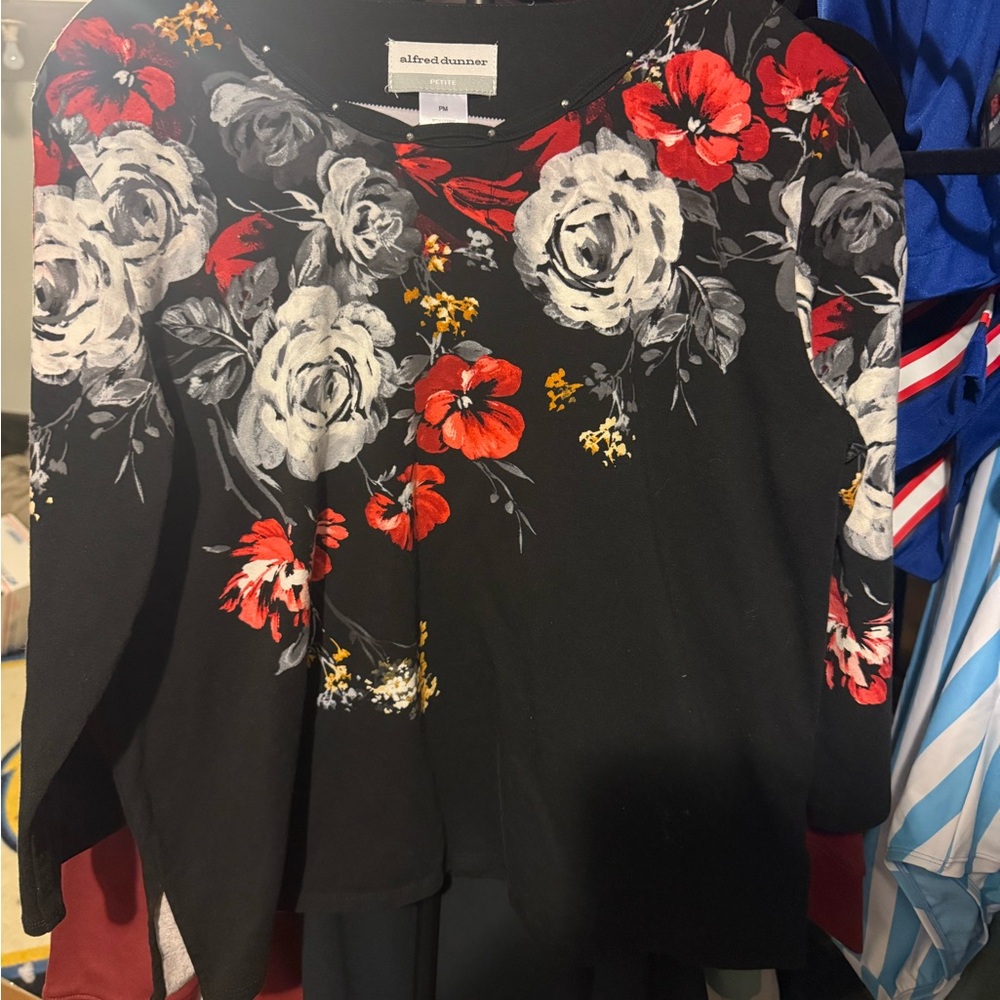 Alfred Dunner Black Top with Red and White Floral Design
